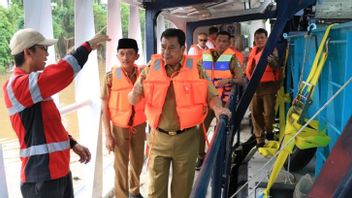 Sah! Le Coldplay et le Ocean cleanup reçoivent le gouvernement provincial de Tangerang
