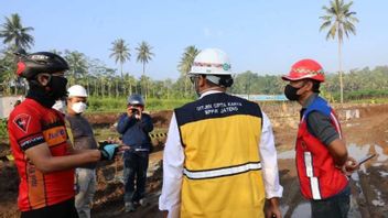 Take A Peek At Ganjar Pranowo's New 'Profession': So Project Foreman, Look At The Details Of Waste Processing And Borobudur Area
