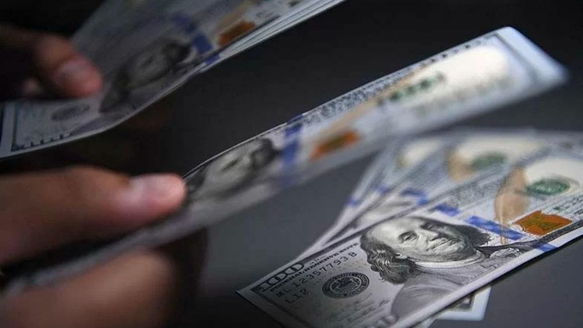 Dolar Melemah Dikarenakan Pedagang Kurangi Taruhan Tentang Pengetatan Fed