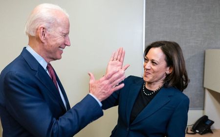 Joe Biden Pilih Kamala Harris Jadi Wakilnya di Pilpres AS