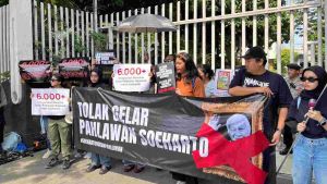 Soeharto Pahlawan, Reformasi Gagal: Indonesia Masih Mengagungkan Pemerintahan Otoriter