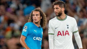 Kemenangan Tottenham di Liga Champions Dinodai Kericuhan: Suporter Marseille Lempar Botol dan Cabut Paksa Bendera Pelangi