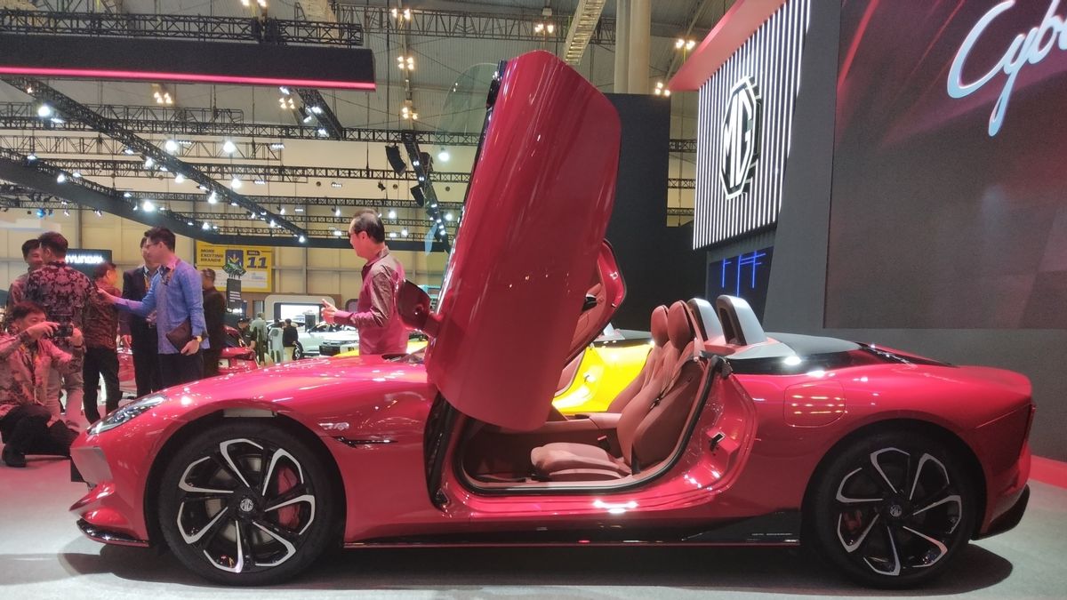 Meluncur di GIIAS, MG Mulai Kirimkan Roadster Listrik Cyberster Bulan September