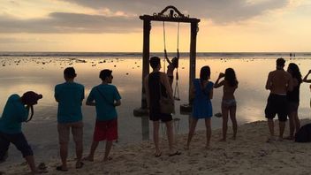 Gili Trawangan Is Starting To Full Of Tourists Who Want To Celebrate The New Year 2023