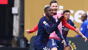 Bawa PSG Kalahkan Bayern dan Lolos ke Semifinal, Enrique Puji Dembele