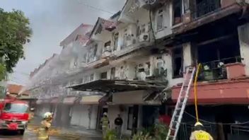 Ruko At Green Ville, West Jakarta Burns, Officers Still Extinguishing