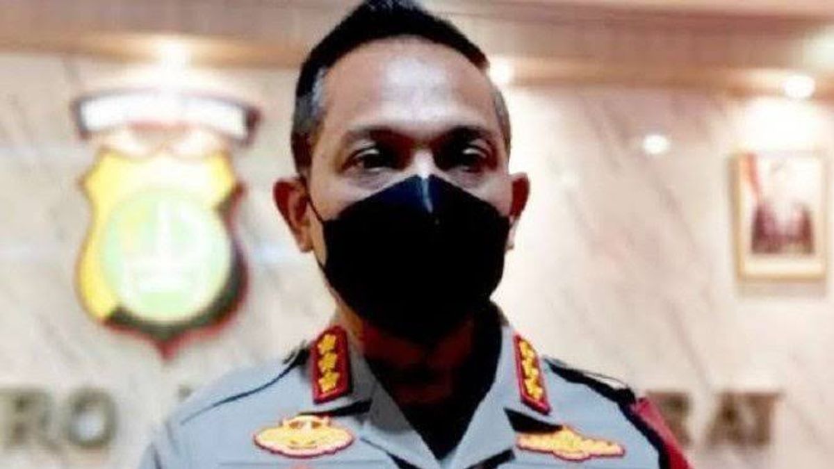 Impliqué Dans La Drogue, L’acteur Et Musicien De Grand écran Ardhito Pramono Arrêté à Son Domicile Dans L’est De Jakarta