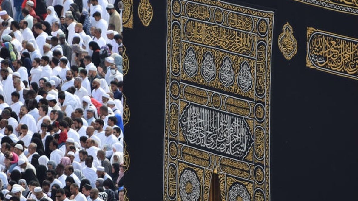 Saudi Arabia Plans To Hold Hajj 2021 With Special Conditions