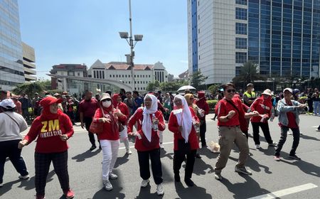 Masyarakat Padati Kawasan Thamrin untuk Nikmati Panggung Pesta Rakyat Pelantikan Prabowo-Gibran