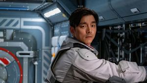 Ini yang Membuat Gong Yoo Tertarik Bintangi Serial Netflix <i>The Silent Sea</i> 