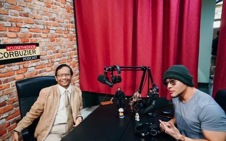 Podcast Deddy Corbuzier Tembus 91 Juta Penonton Sebulan: Ngobrol Hal Serius Tak Harus Bikin Dahi Berkerut