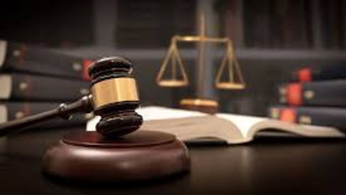 Contoh Hak Warga Negara dalam Bidang Hukum Menurut Undang-undang