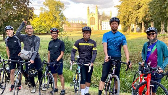 Les Indonésiens Touchés Par La COVID-19 Reçoivent De L’aide De La Communauté Cycliste Au Royaume-Uni