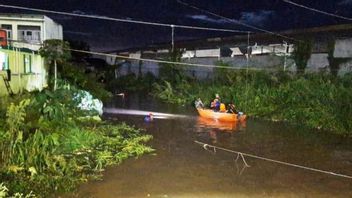 6-Year-Old Boy Dragged By Flood In Samarinda Found Dead