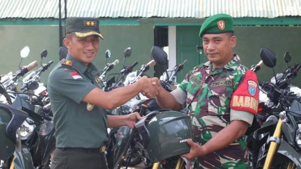 Defense Minister Prabowo Provides Motorcycle Assistance For Babinsa At Sanggau West Kalimantan