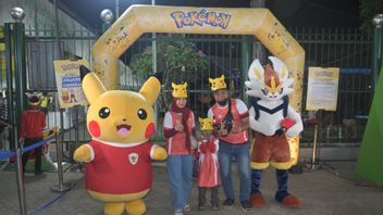 خاصة لمشجعي كرة القدم ، عقدت شركة بوكيمون برنامج بوكيمون في سورابايا