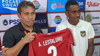 Alfin Lestaluhu的U-16国家队和球衣，银河：具有高战斗力的球员的象征