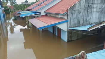 洪水高达3米在新塘丽晶，21千间房屋被淹没