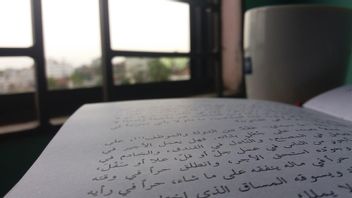 khom Alfiyah Karya Ibnu Malik, Complexe d'écriture arabe, latine et signifiant