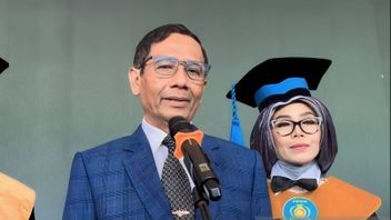 Scientific Oration At Unikom Bandung, Mahfud Md Disbursed Four Conditions To Achieve Golden Indonesia 2045