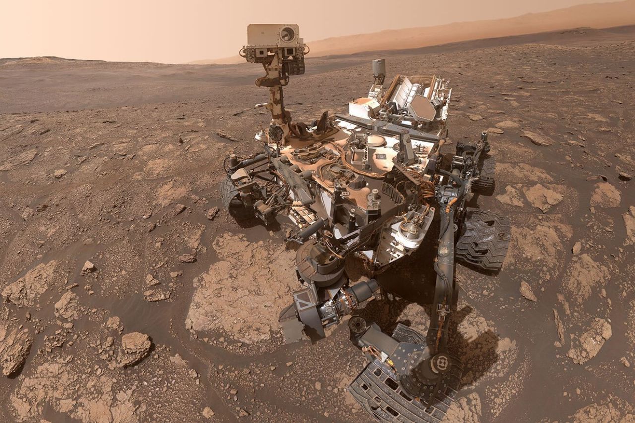 生命の痕跡を見つけ、科学者はより深い火星の表面を掘ることを示唆する
