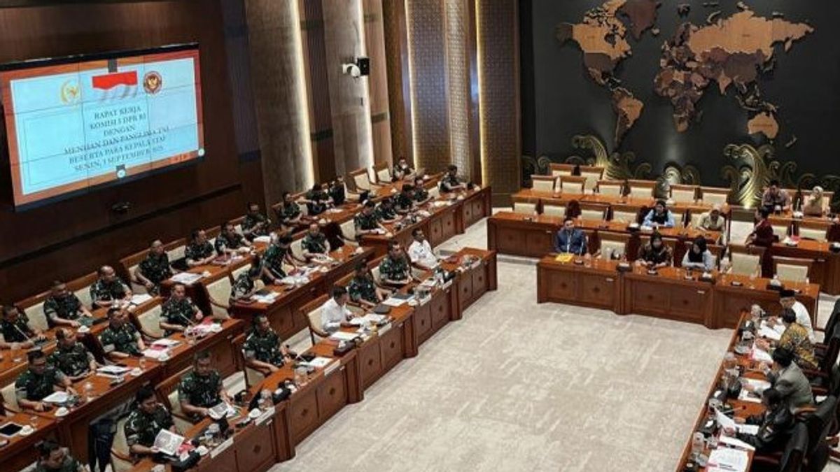 Usai Digempur Demonstrasi, Hari Ini DPR Kembali Gelar Rapat Legislasi