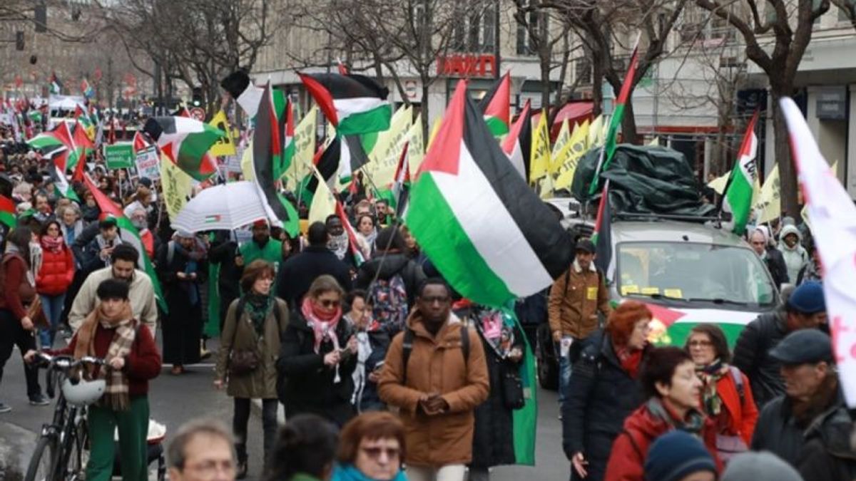 Demonstrations In Several European Countries Demand Ceasefire In Gaza