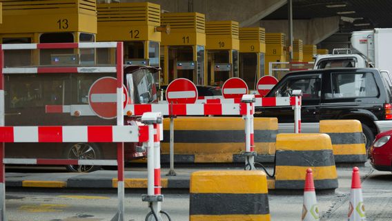 国交省、ナタール休暇中に道路料金所と幹線道路を通って制限されたストロークトラックを思い出させる