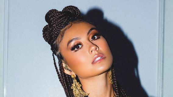 Mencoba Memahami Pernyataan Agnez Mo dari Berbagai Sisi