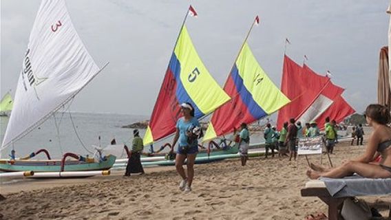 Viral Video Of Women Evicted By Security Guard On Sanur Beach, Dispar Affirms There Is No Private Beach