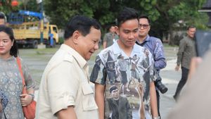 Momen Prabowo-Gibran Berbalas Terima Kasih Usai Lempar Salam Namaste di Solo