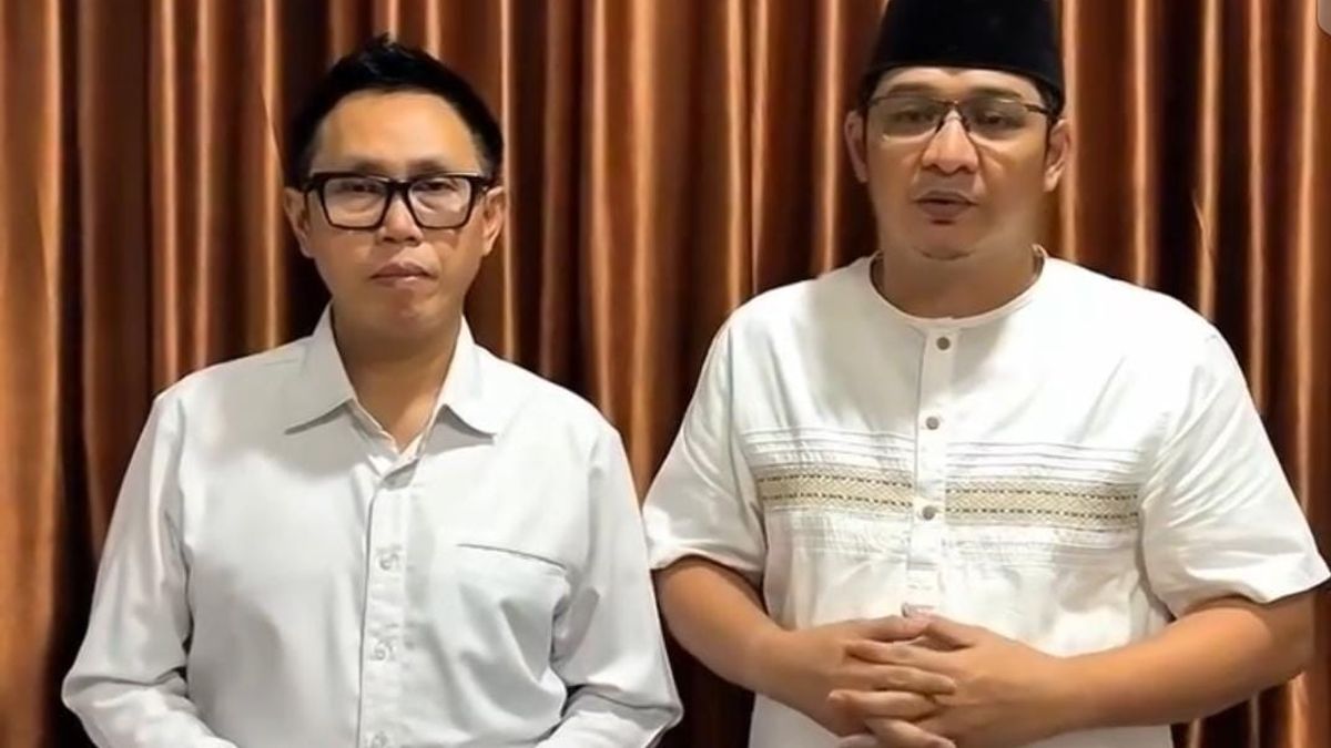 an : deux hommes politiques du PAN, Eko Patrio et Pasha Ungu, s'excusent auprès de tous les Indonésiens