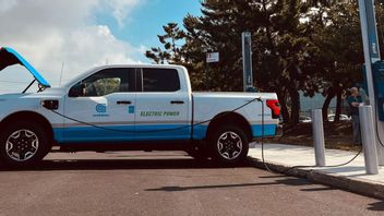 FLO Builds The 100th Road Bank EV Charging Station In New York City