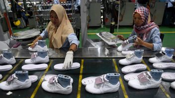 Ketergantungan Bahan Baku Impor dari China Bikin Industri Alas Kaki RI Sulit Bersaing