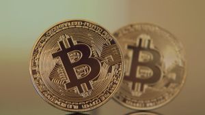 بيتكوين عالقة عند 1.7 مليار روبية إندونيسية بسبب التوترات في الصراع الإسرائيلي الإيراني