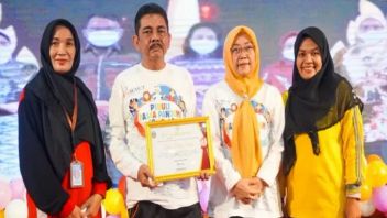 Gubernur Sumatera Utara Beri Penghargaan KLA untuk Tebing Tinggi