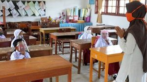 Federasi Guru Minta Pemerintah Tunda PTM Lantaran Munculnya Kasus COVID-19 Kalangan Siswa