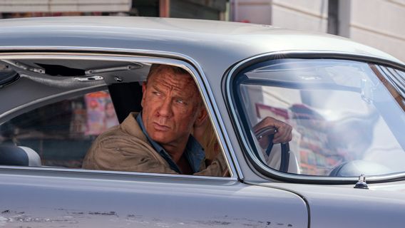 Serunya Pertarungan Daniel Craig dan Rami Malek dalam Trailer Baru <i>No Time to Die</i>