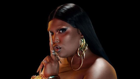 Lizzo ستصدر أغنية جديدة، إظهار كاردي B