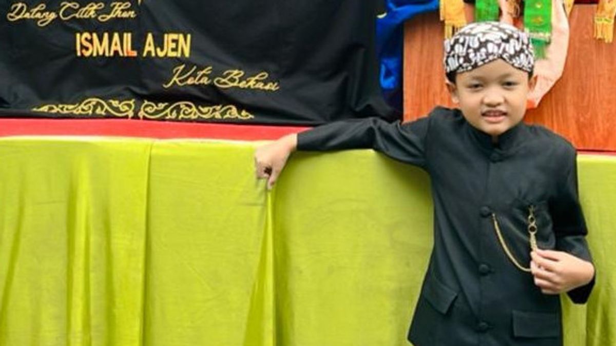 引用John Ismail Ajen,Dalang Cilik,他在Nusantara文化集会上显得惊人