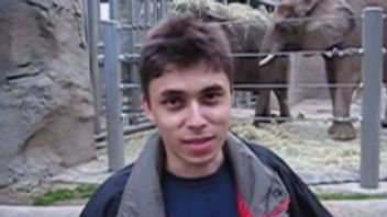 لي في حديقة الحيوان : أول يوتيوب تحميل الفيديو في التاريخ اليوم ، 23 أبريل 2005