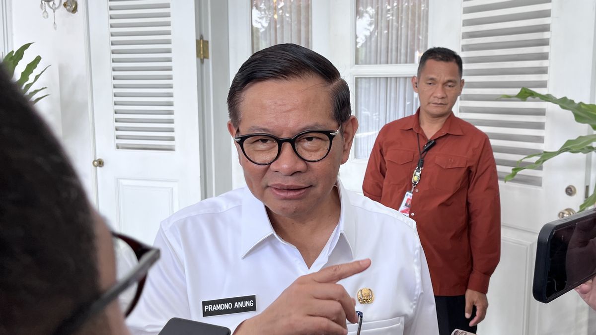 Viral WNA Mesum di Taman Literasi Blok M, Pramono: Hukum Seberat-beratnya!