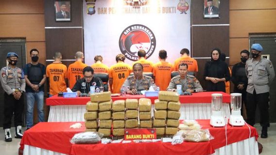 Securing 30 Kg Of Dried Cannabis, Karimun Police Presumes It Has Saved 122,000 People