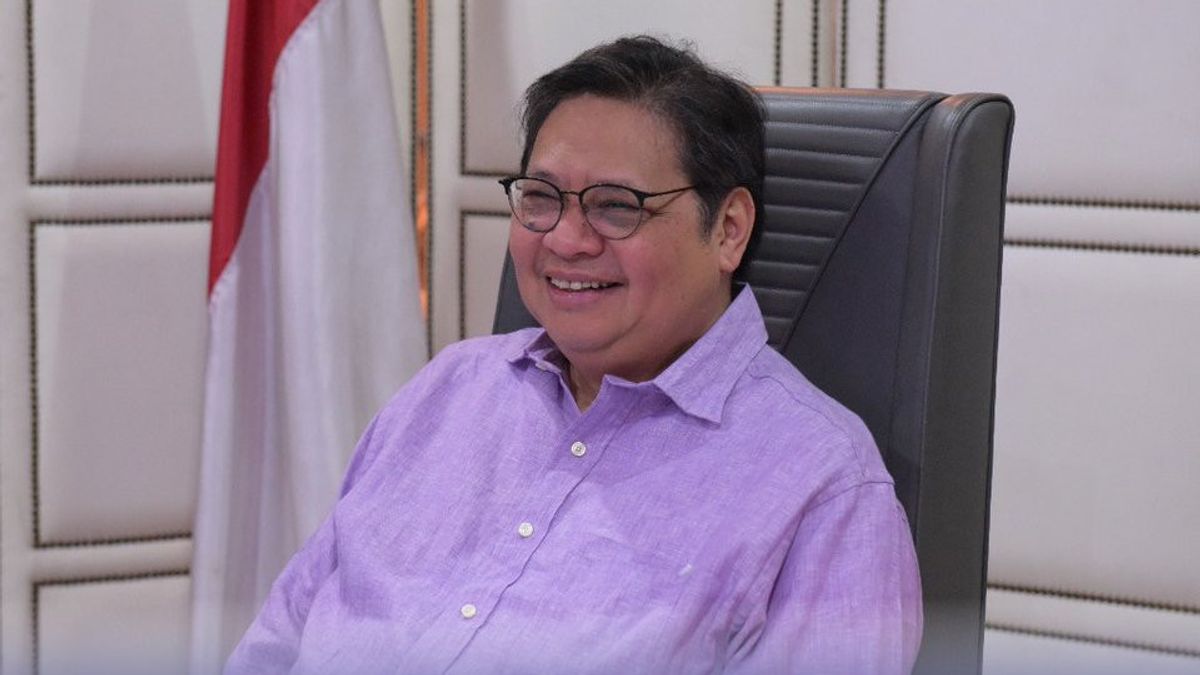 وزير التنسيق إيرلانغا: إندونيسيا تصبح واحدة من أفضل البلدان في التعامل مع COVID-19