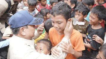 Prabowo Marahi Paspampres di Aceh Tamiang: Jangan Didorong, Dia Mau Foto Lho