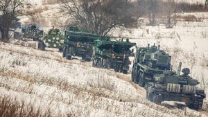 Rusia Dilaporkan Membeli Amunisi Artileri dan Roket dari Korea Utara