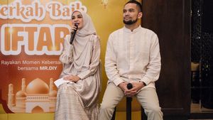 Berkah Baik Iftar, Teuku Wisnu dan Shireen Sungkar Ajak Masyarakat Berbagi Lebih Mudah di Ramadan