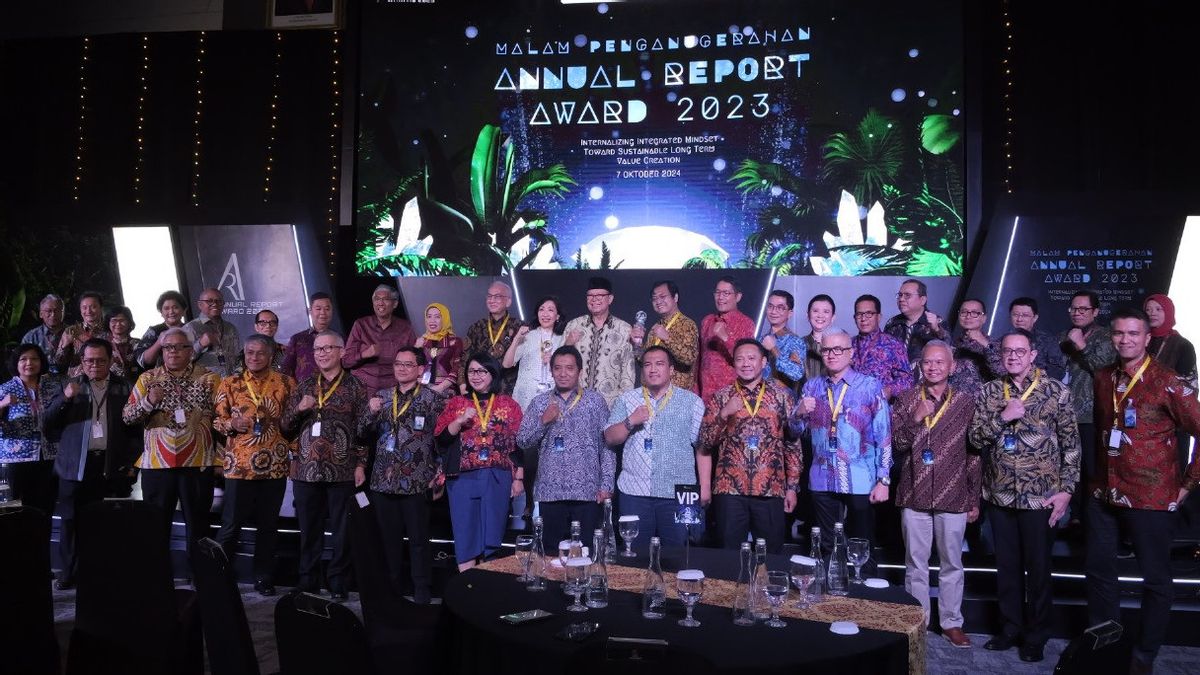 Annual Report Award 2023 Successfully Held, Encourages Government And Company Sustainability