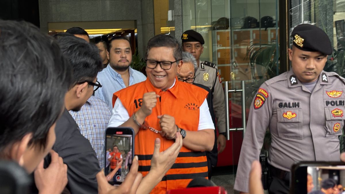 Hasto Tak Akan Mengiba ke Bekas Penguasa Usai Ditahan KPK, Pengacara: Kami Hadapi dengan Kepala Tegak