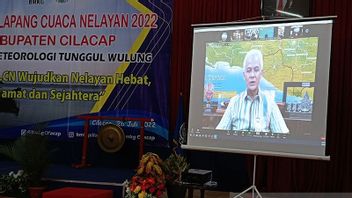 Ganjar Pranowo Invites Cilacap Fishermen To Use BMKG Technology And Information